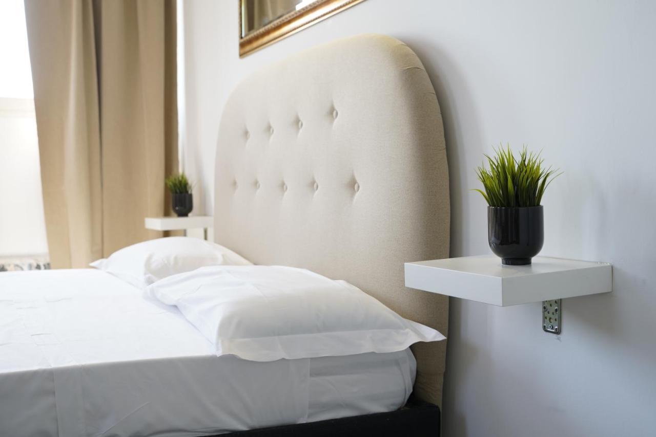 Airport Suite Катания Экстерьер фото