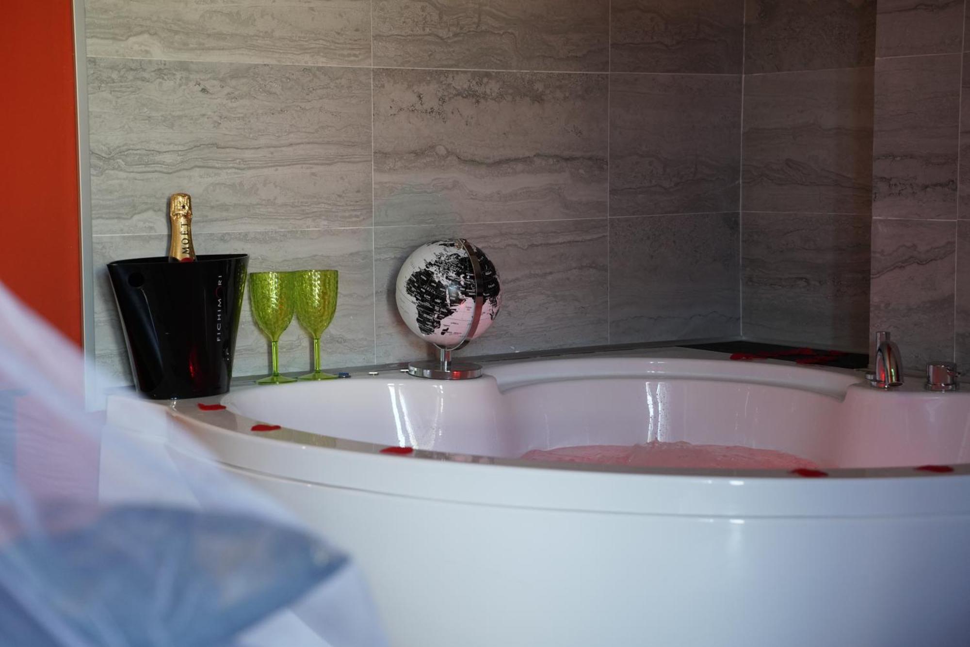 Airport Suite Катания Экстерьер фото